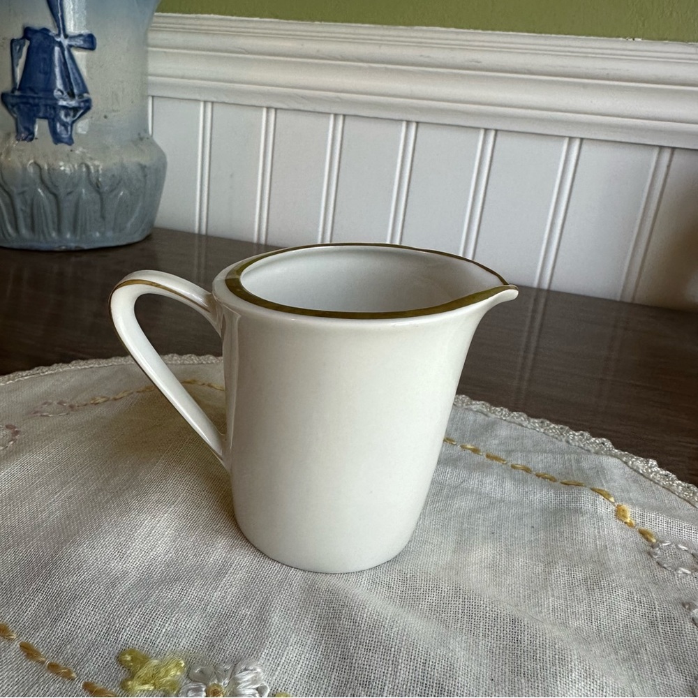 Vintage Winterling Kirchenlamitz Bavaria White Porcelain Creamer Western Germany